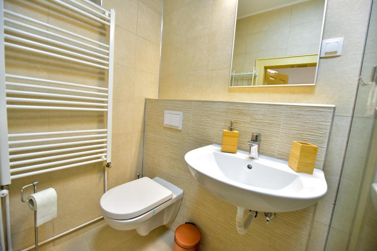 Flh - House Angelique Villa ซีบิว ภายนอก รูปภาพ